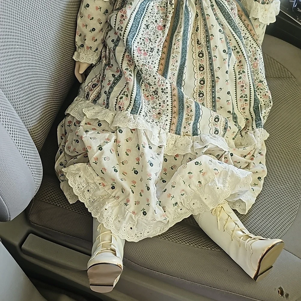 Victoria Ashlea Musical Doll